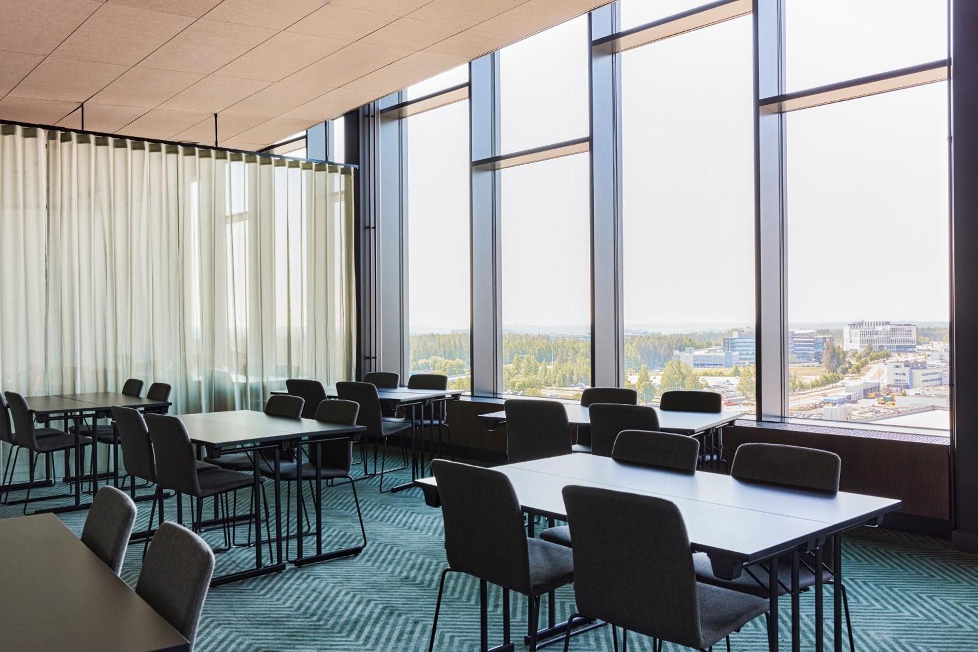 Clarion Hotel Helsinki Airport Vantaa Exterior photo